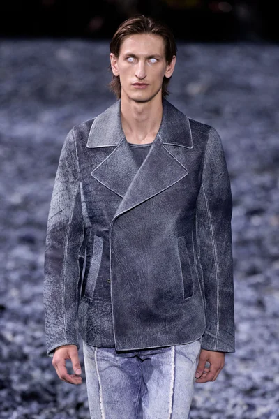 Look 2